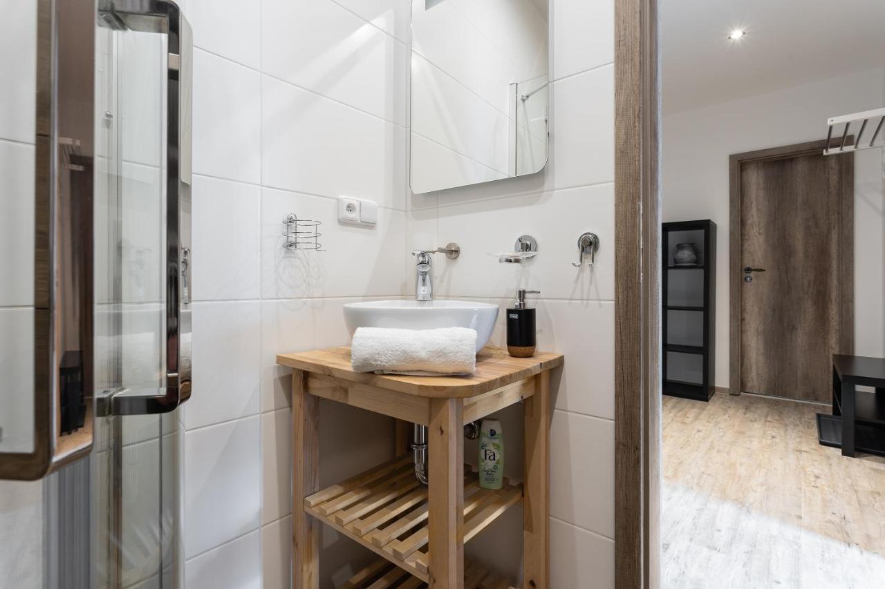 Vlevo Dole Koko Apartment 로끼뜨니쩨나드이제로우 외부 사진